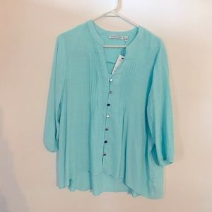 NWT NOTATIONS AQUA TOP